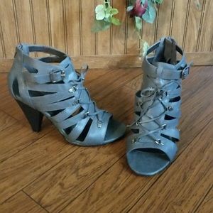 🎉SALE🎉 Maurice’s peep toe ankle booties HOT!